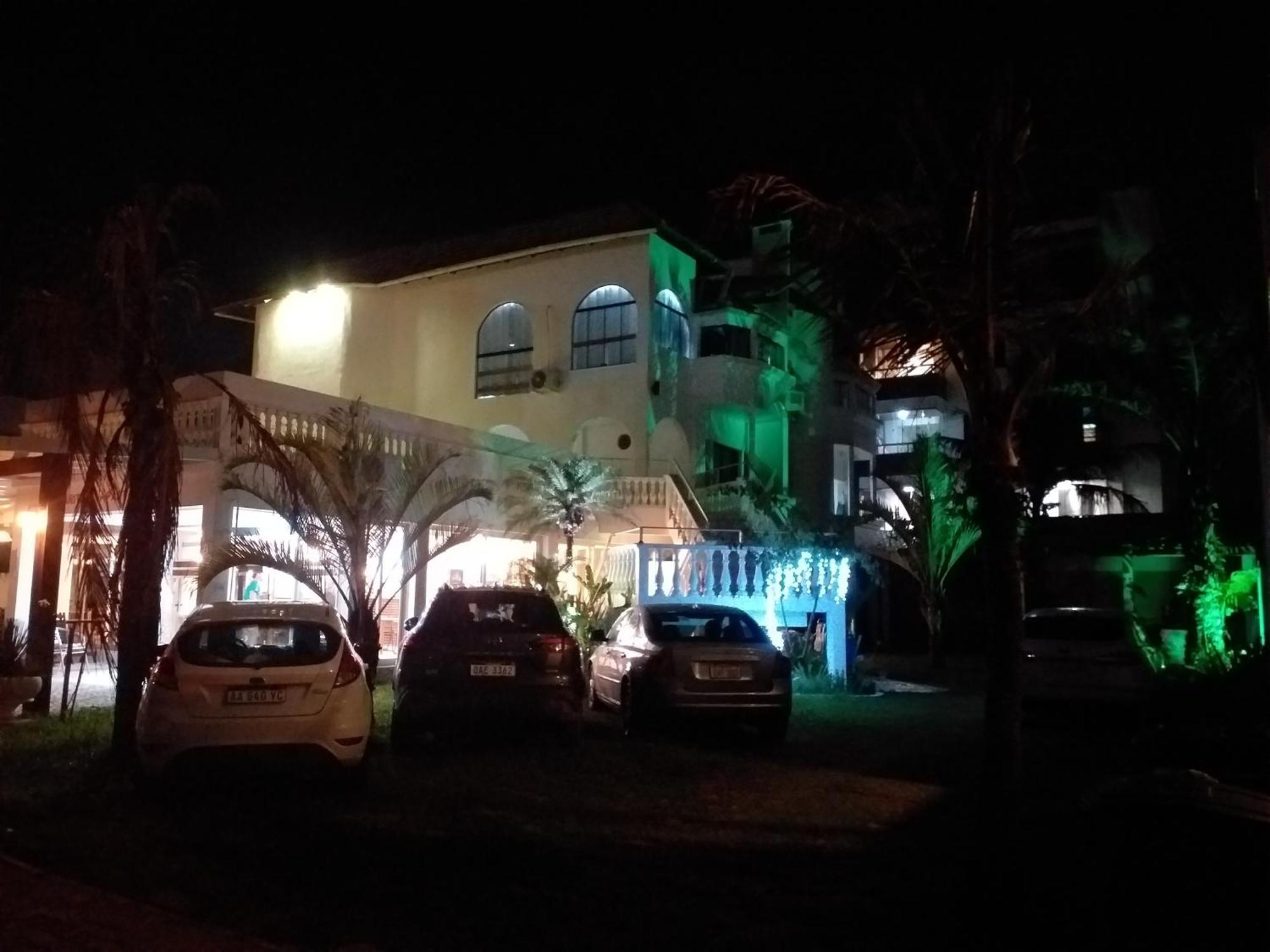 Czaritza Apart Hotel Bombinhas Exterior photo